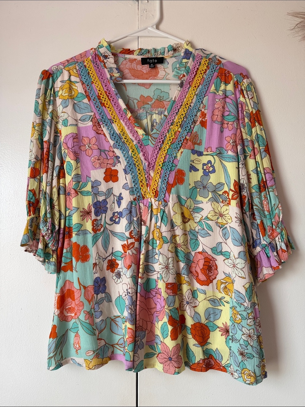 Fate Multicolor Floral V‑Neck Peasant Tunic